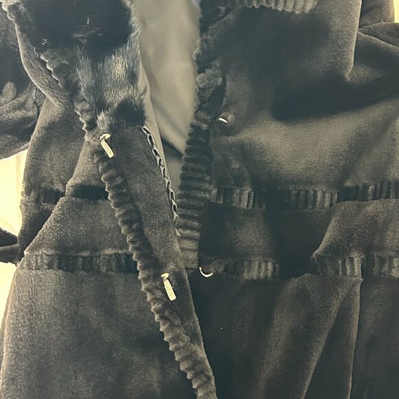 Gorgeous Black Mink Laser Cut Grooved & Sheared Stroller. Small Retailed $7500 - Picture 9 of 15